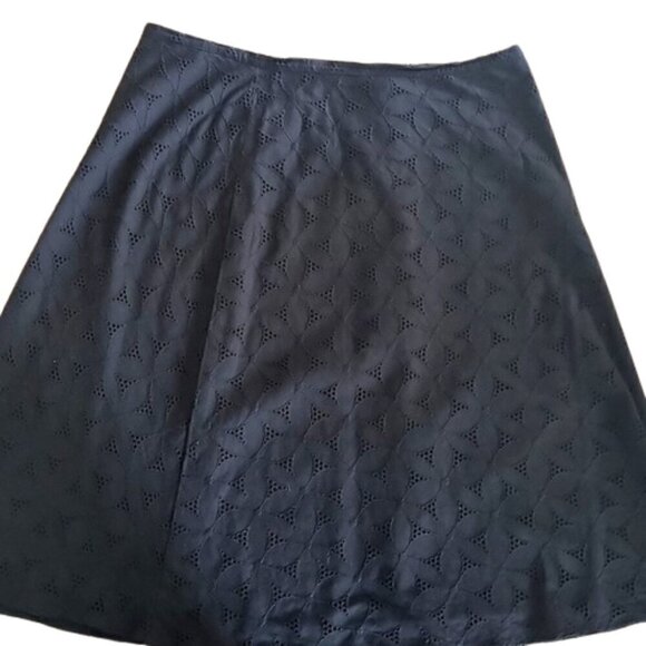 Black eyelet floral pattern Aline Skirt Countrycore  Side zip Size 8 - Picture 5 of 8